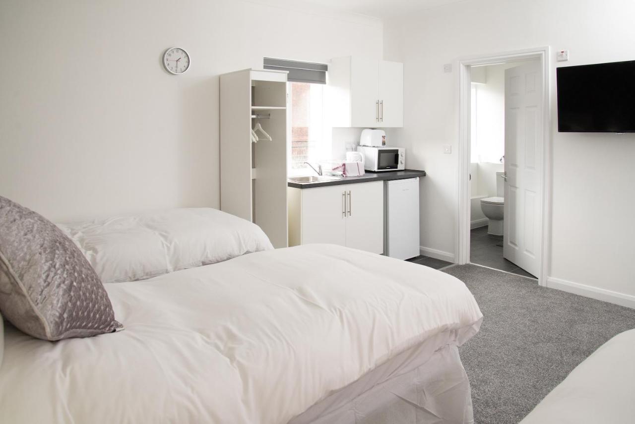 Tlk Apartments And Hotel - Орпингтън Екстериор снимка