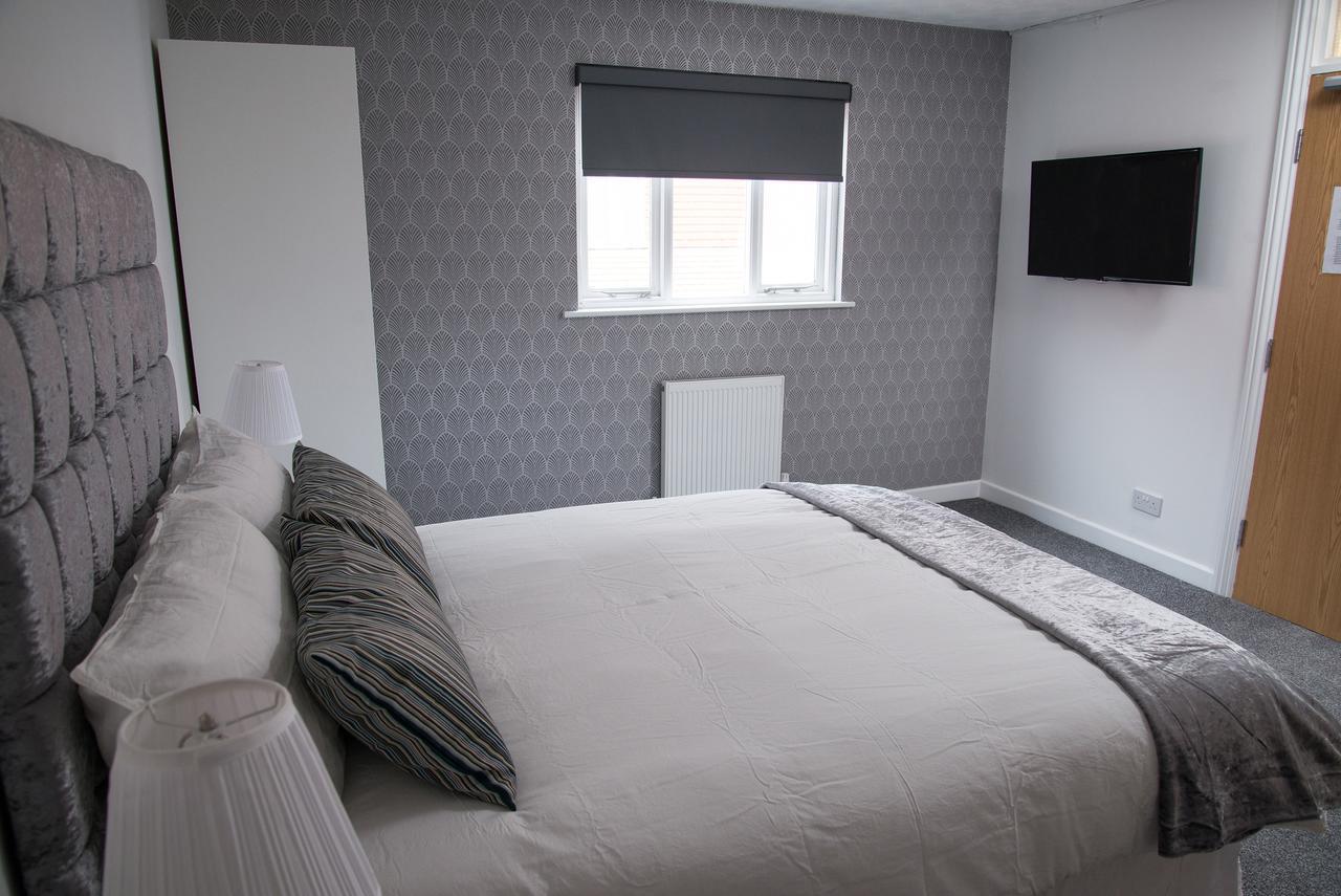 Tlk Apartments And Hotel - Орпингтън Екстериор снимка