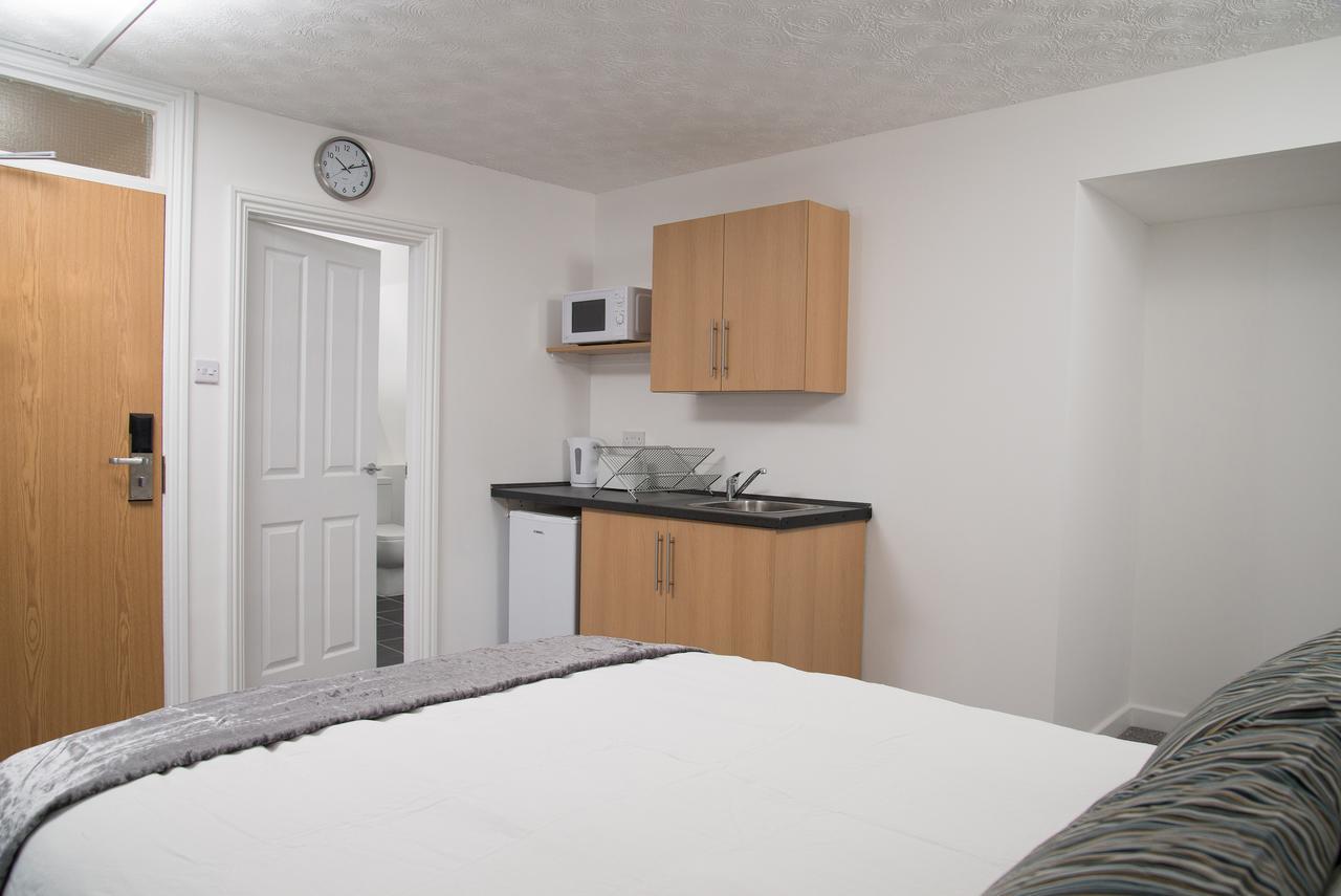 Tlk Apartments And Hotel - Орпингтън Екстериор снимка