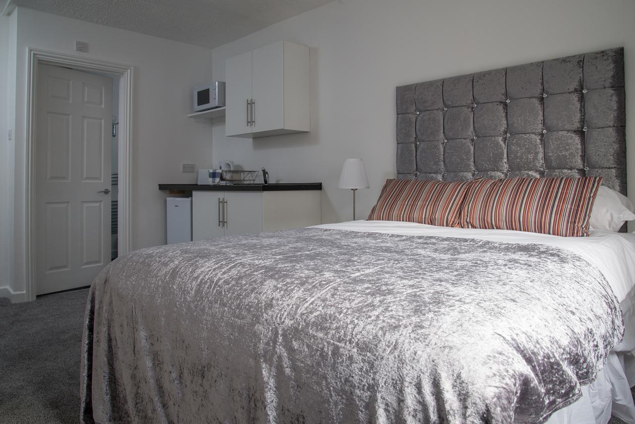 Tlk Apartments And Hotel - Орпингтън Екстериор снимка