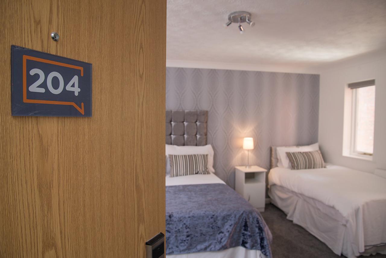 Tlk Apartments And Hotel - Орпингтън Екстериор снимка