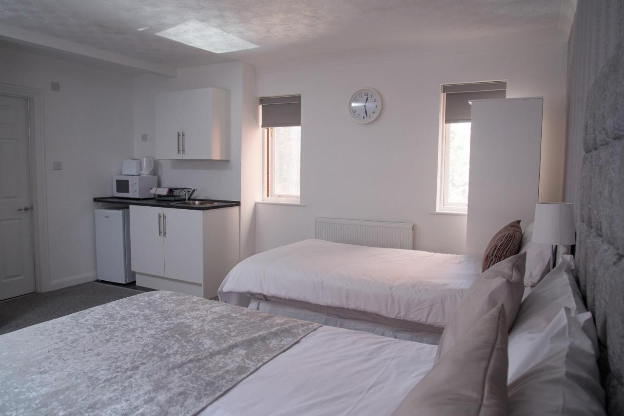 Tlk Apartments And Hotel - Орпингтън Екстериор снимка